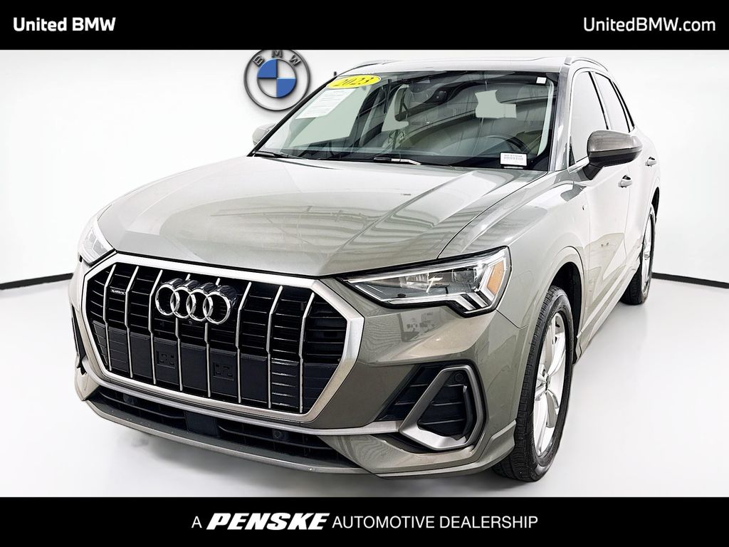 Thumbnail: 2023 Audi Q3 - 1