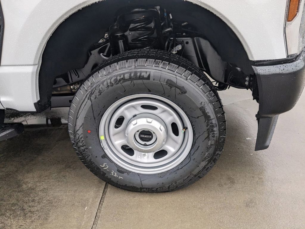 2025 Ford F-250 Super Duty XL