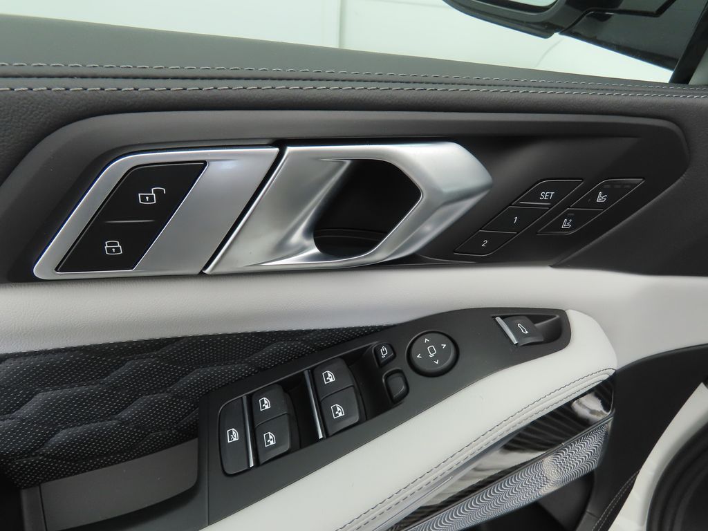 Thumbnail: 2026 BMW X5 - 23