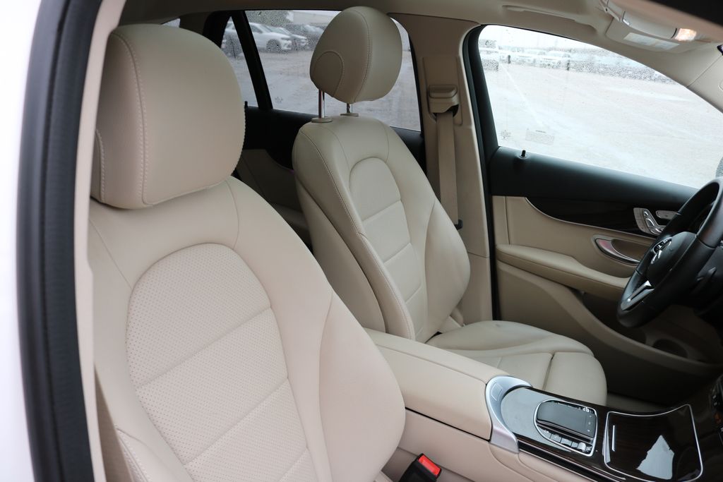 Used Car 2022 Mercedes-benz Glc  Glc 300 For Sale Under $35,000 In Austin, Texas