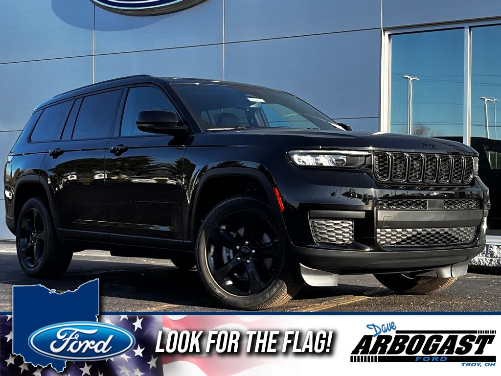 2023 Jeep Grand Cherokee L Altitude 4WD
