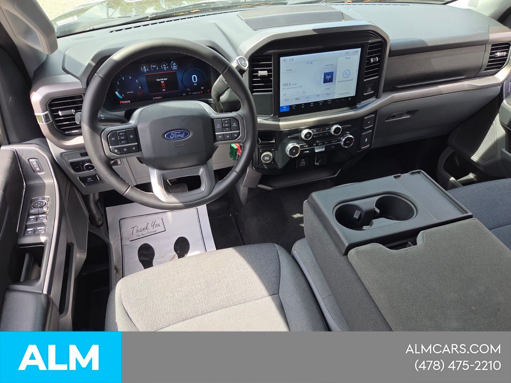Used 2025 Black Ford XLT image 10