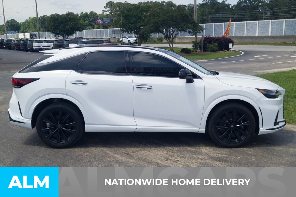 Used 2023 Ultra White Lexus 500h F SPORT Performance image 4