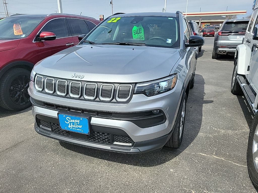 2022 Jeep Compass Latitude Lux 4WD