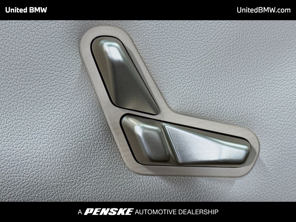 Thumbnail: 2023 BMW iX - 4