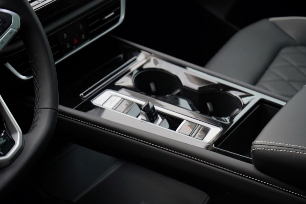 Thumbnail: 2025 Volkswagen Atlas - 9