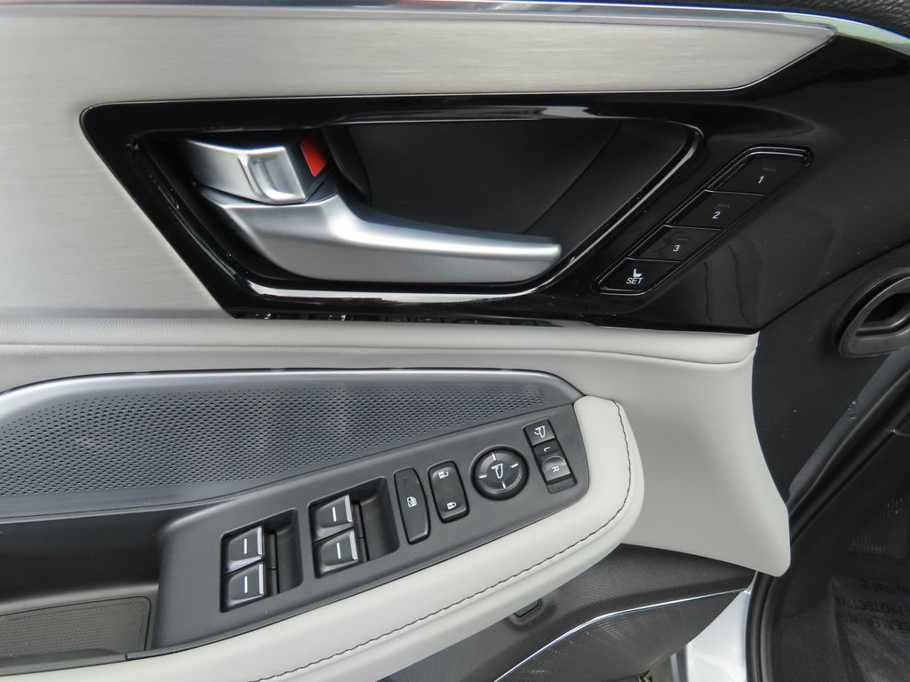 Thumbnail: 2025 Acura MDX - 24