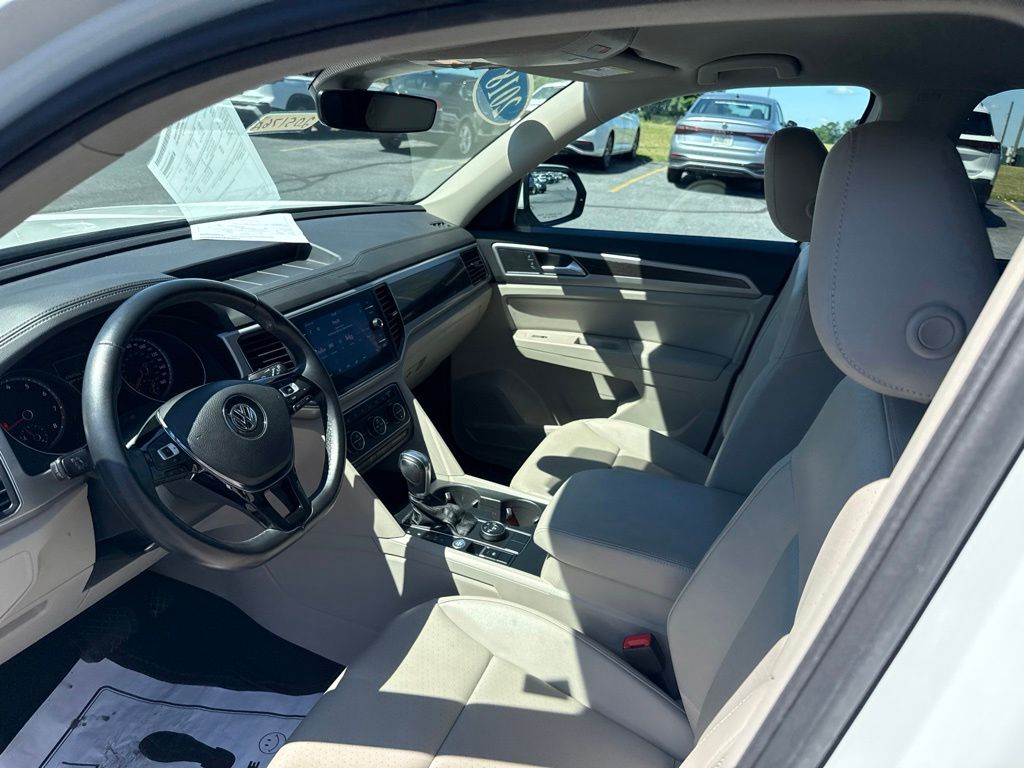 2019 Volkswagen Atlas 3.6L V6 SE White at Carlisle Cadillac Buick GMC