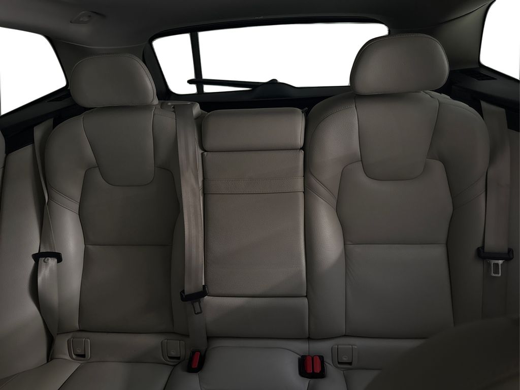 2018 Volvo XC60 Momentum - Photo 15