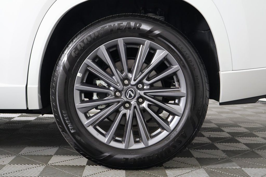 Thumbnail: 2025 Lexus TX - 17