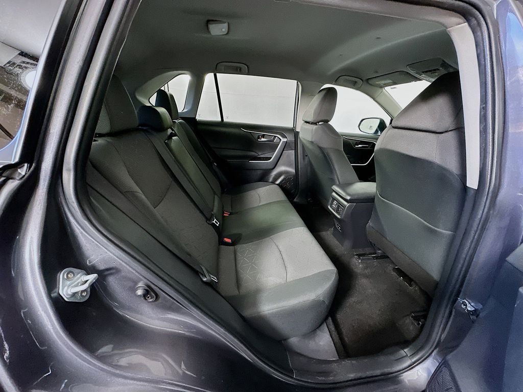 Thumbnail: 2024 Toyota RAV4 - 27