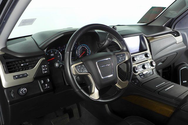 2019 GMC Yukon Denali 29