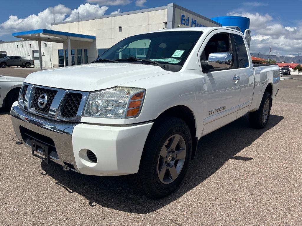 White 2005 Nissan Titan Pickup Truck Four-Wheel Drive 5-Speed Automatic