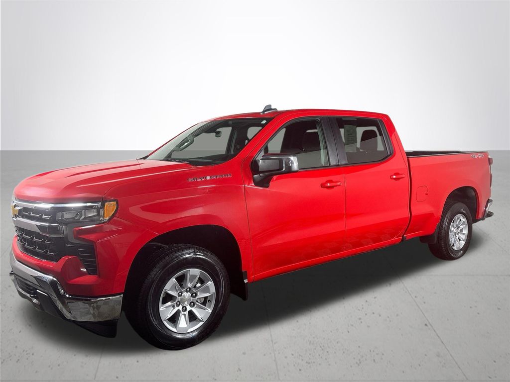 2024 Chevrolet Silverado 1500 LT photo 2