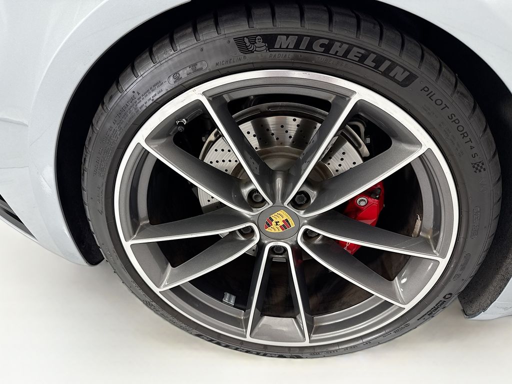 Thumbnail: 2020 Porsche 911 - 31
