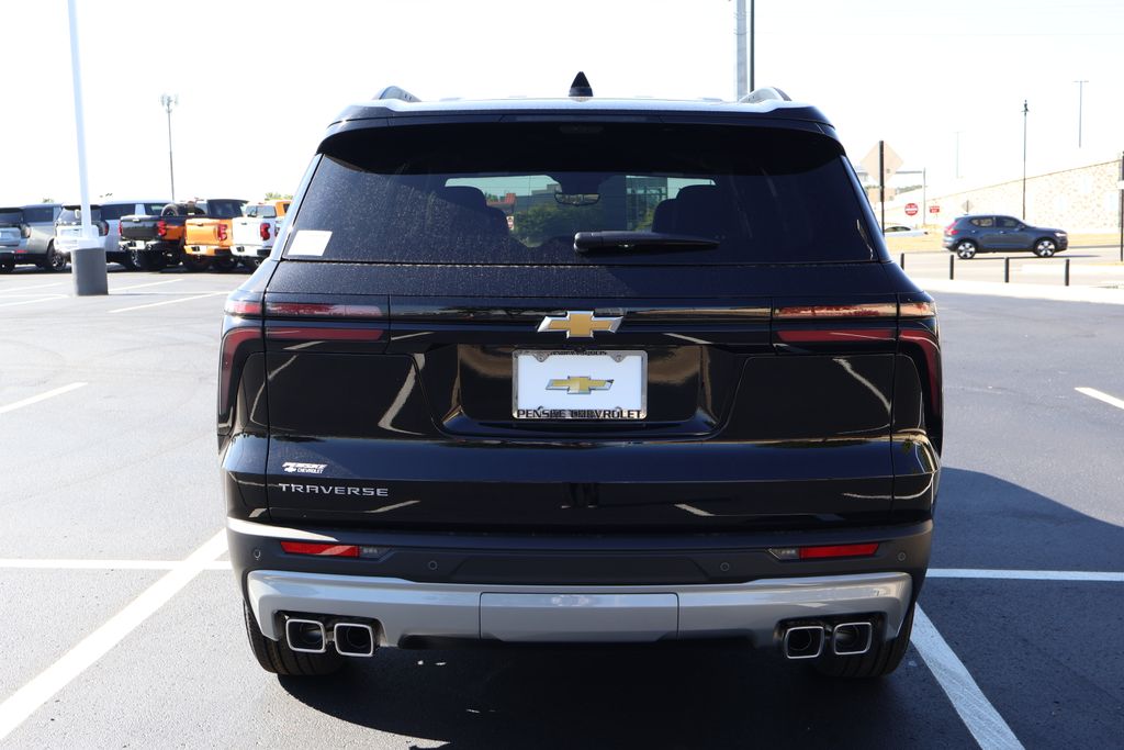 Thumbnail: 2026 Chevrolet Traverse - 6