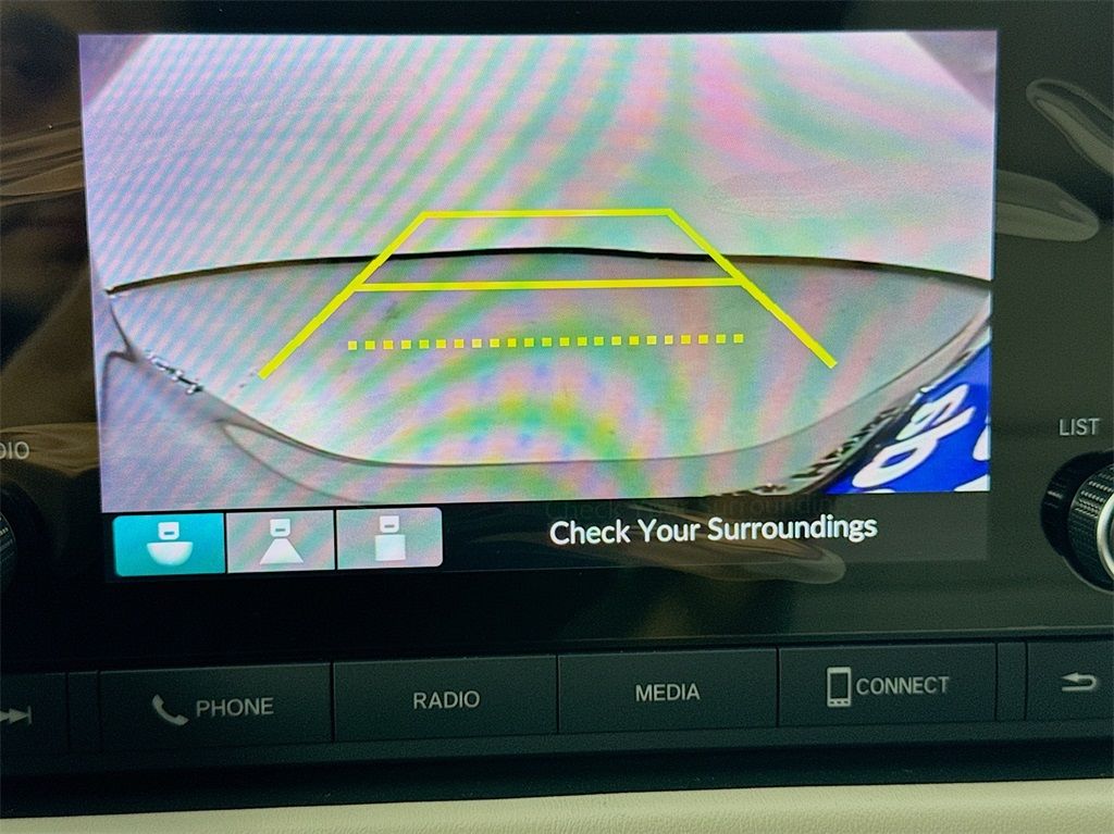 2025 Honda HR-V LX photo