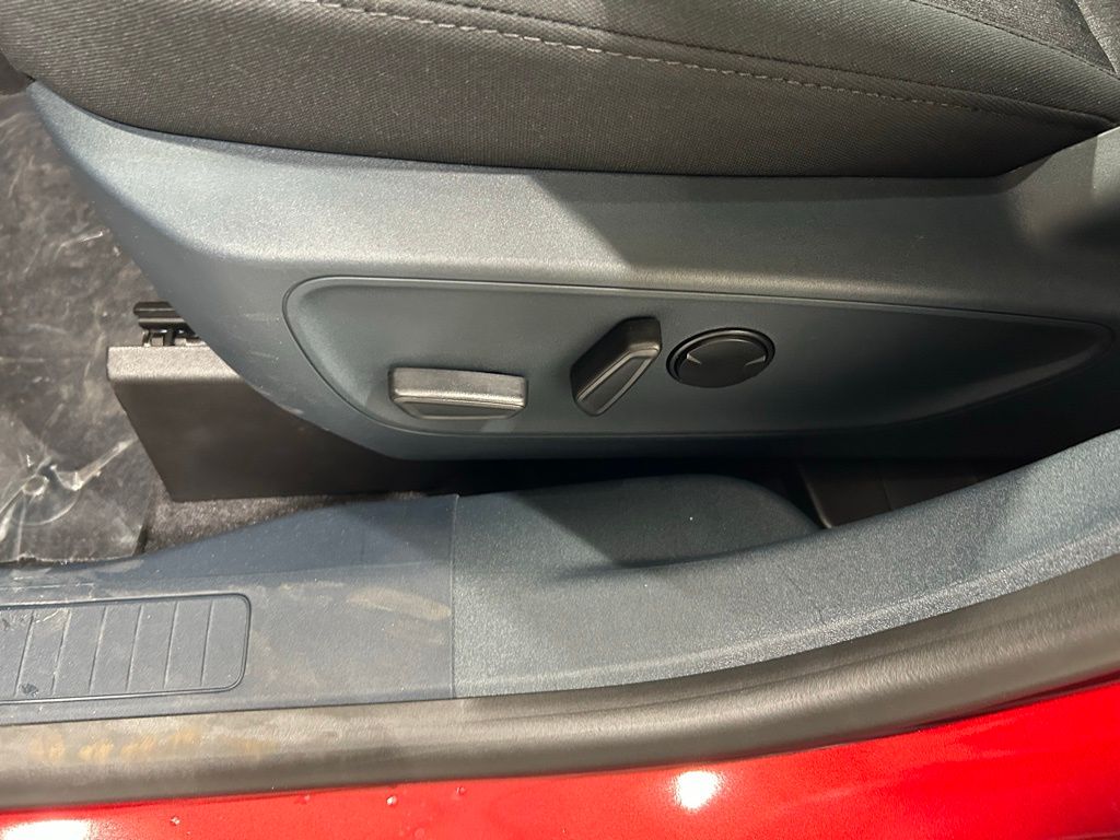 new 2025 Ford Maverick car, priced at $35,080