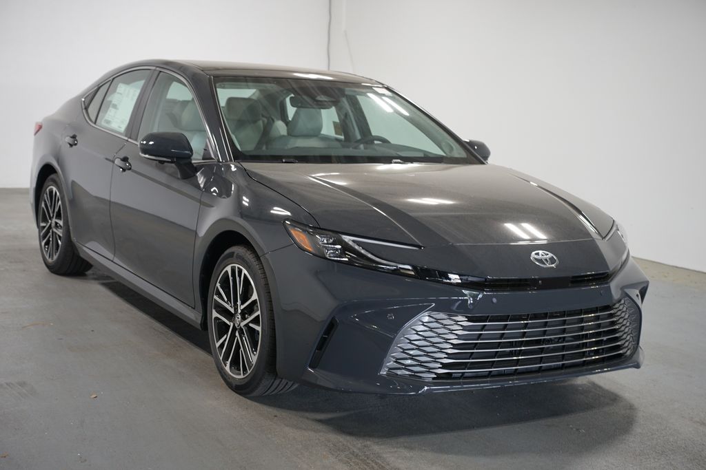 Thumbnail: 2026 Toyota Camry - 3