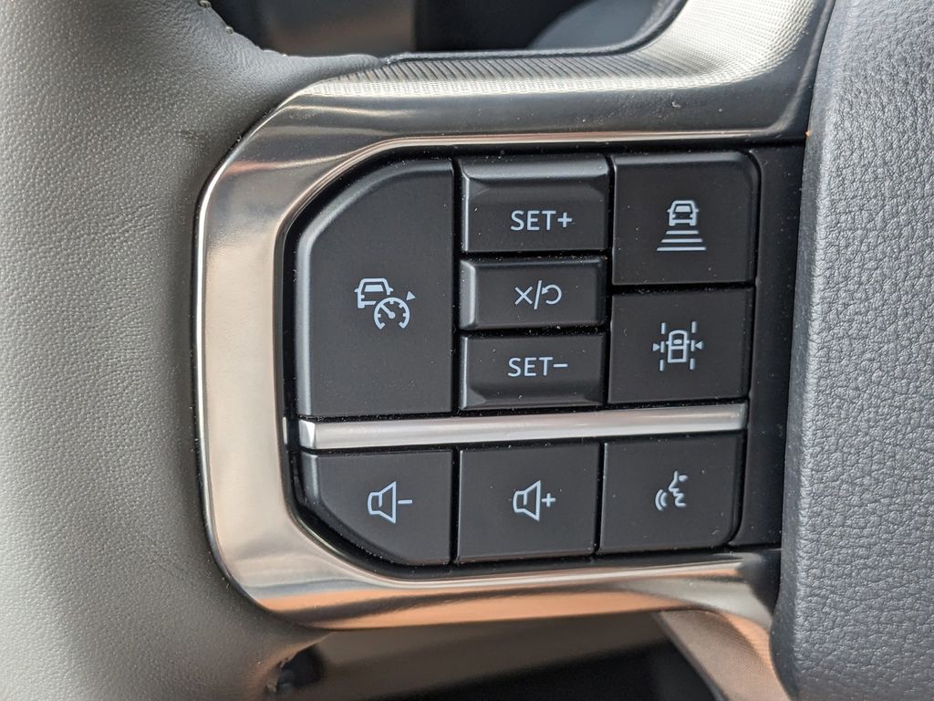2025 Ford F-450 Super Duty Platinum
