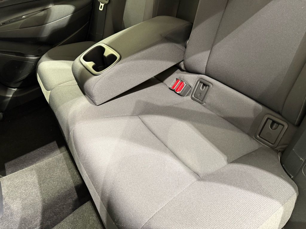 Thumbnail: 2025 Toyota Corolla - 18