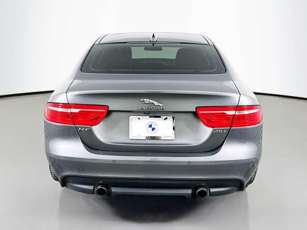 2017 Jaguar XE Prestige 6