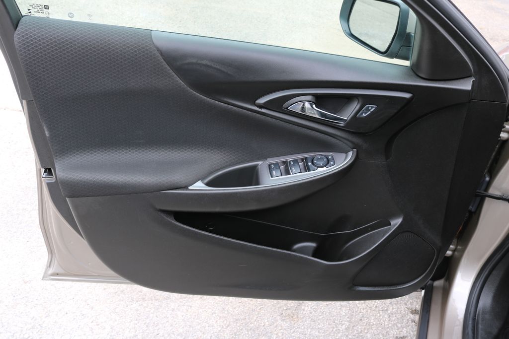 Used Car 2025 Chevrolet Malibu  Lt For Sale Under $25,000 In Austin, Texas