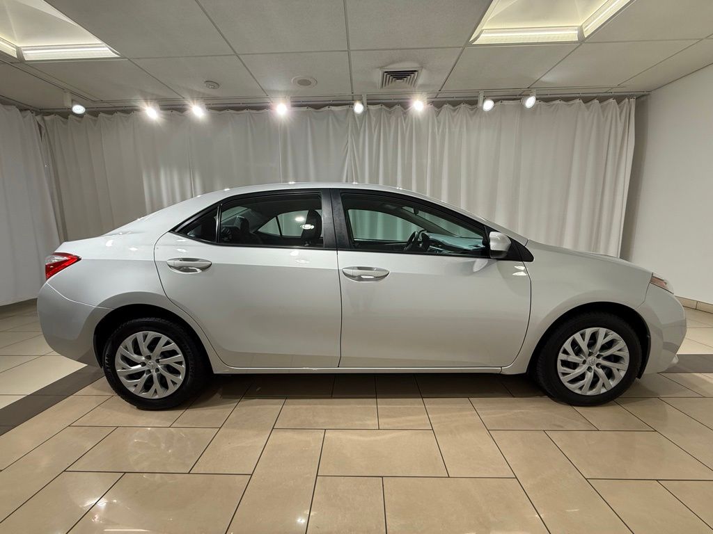Thumbnail: 2015 Toyota Corolla - 6