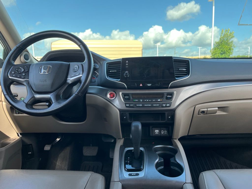 Thumbnail: 2020 Honda Pilot - 17