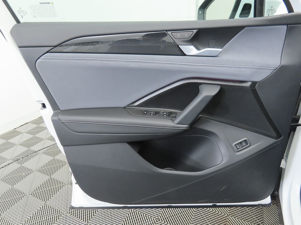 Thumbnail: 2026 Volkswagen Tiguan - 24