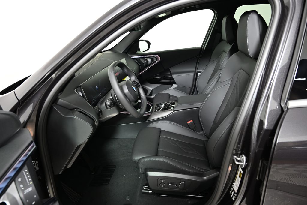 Thumbnail: 2026 BMW X3 - 14