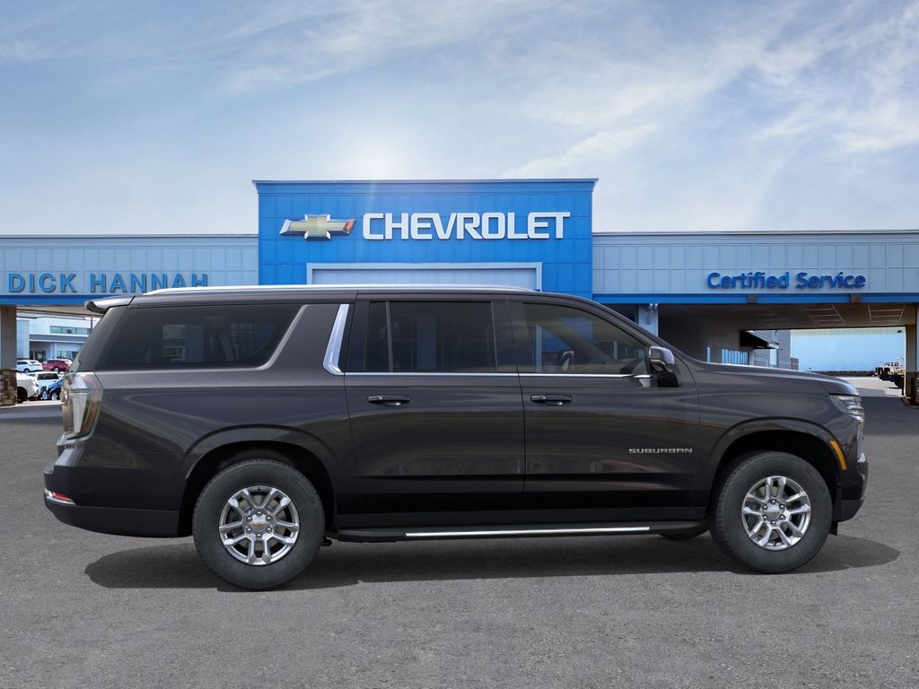 2026 Chevrolet Suburban LT