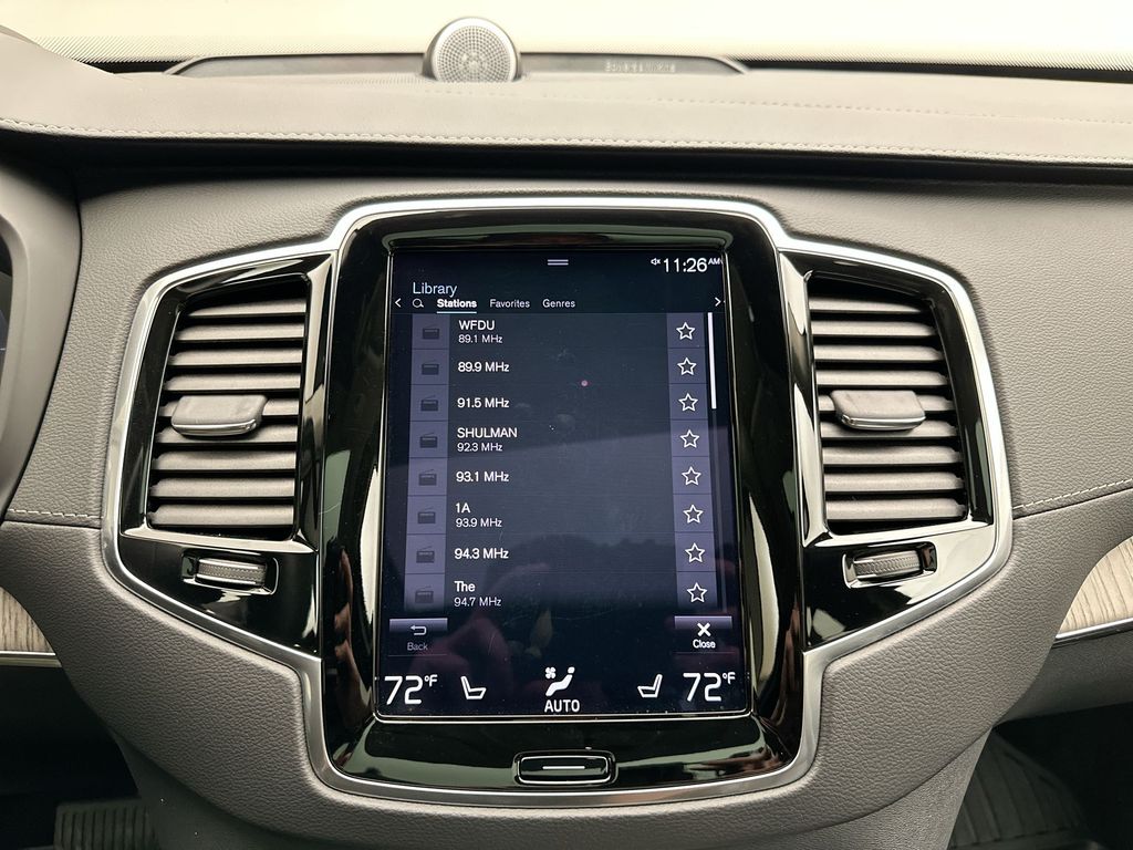 Thumbnail: 2022 Volvo XC90 - 28