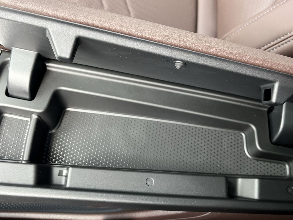 2025 BMW X1 xDrive28i 14