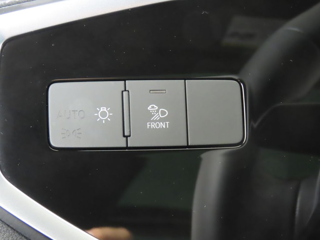 Thumbnail: 2025 Audi Q3 - 20