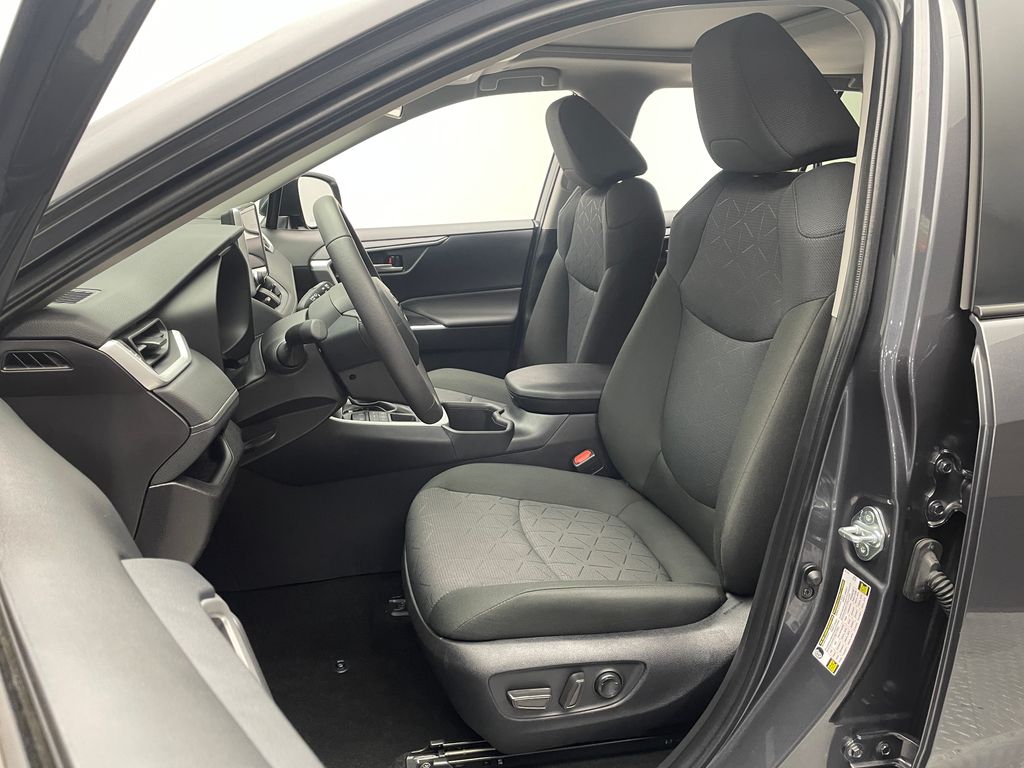 Thumbnail: 2025 Toyota RAV4 - 13