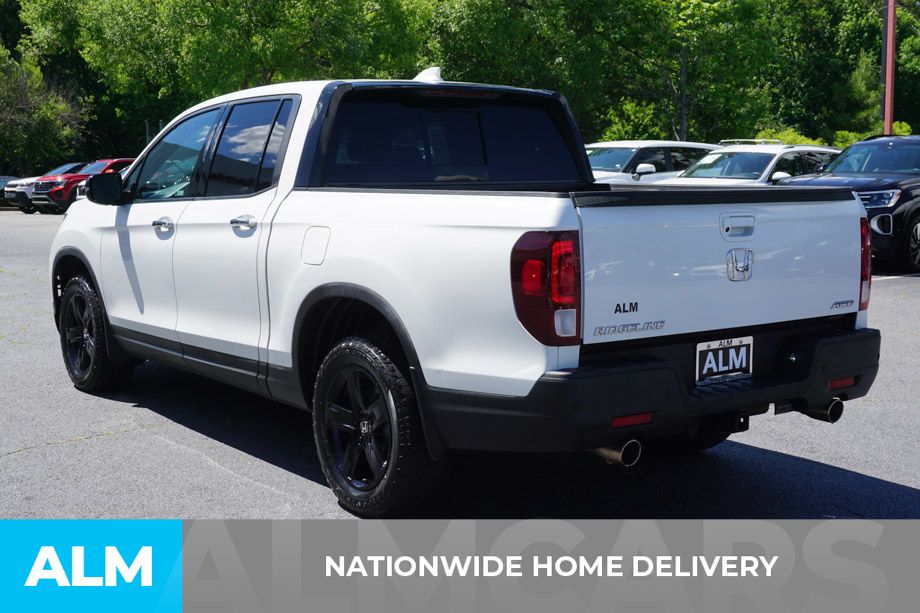 2023 Honda Ridgeline Black Edition photo 4