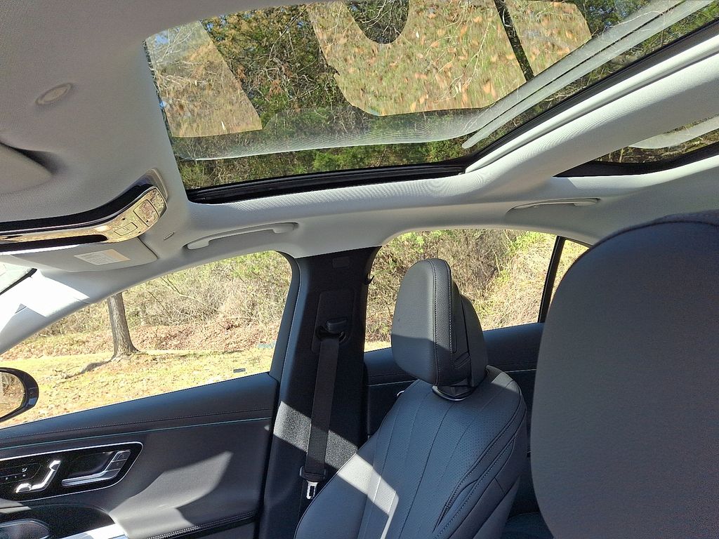 Thumbnail: 2026 Mercedes-Benz E-Class - 11