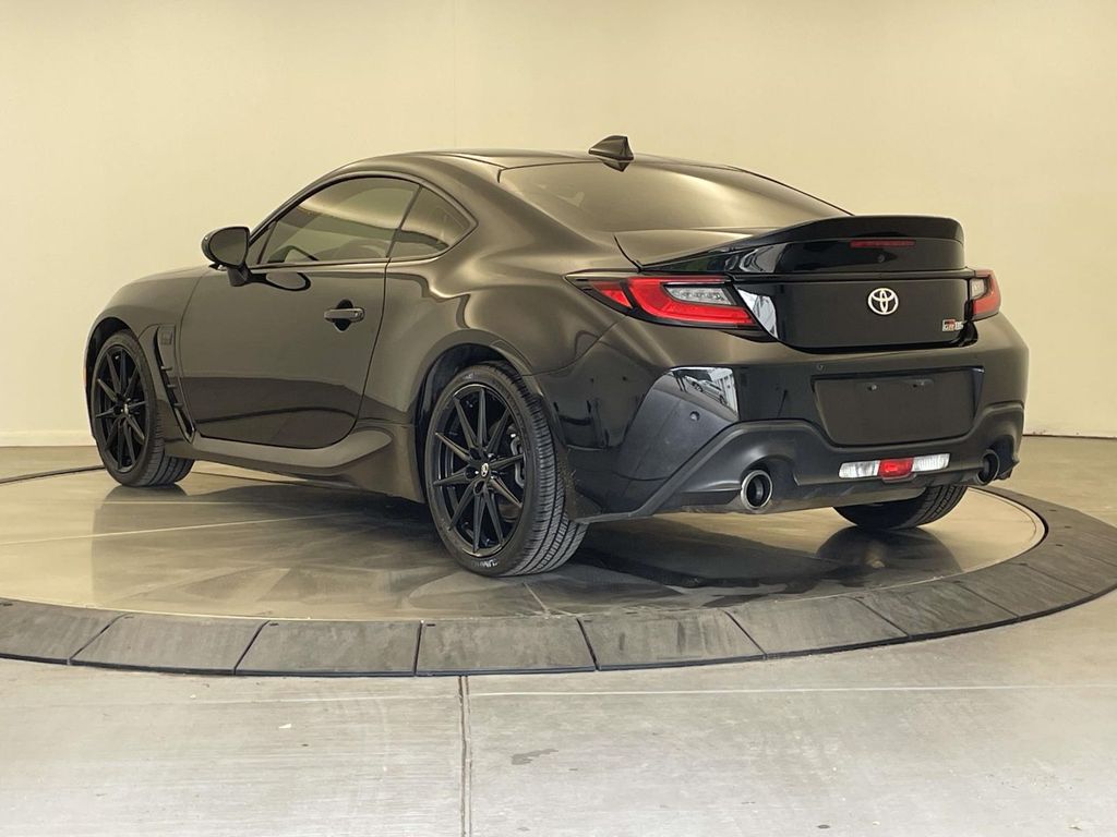 2025 Toyota GR86 Premium - 2