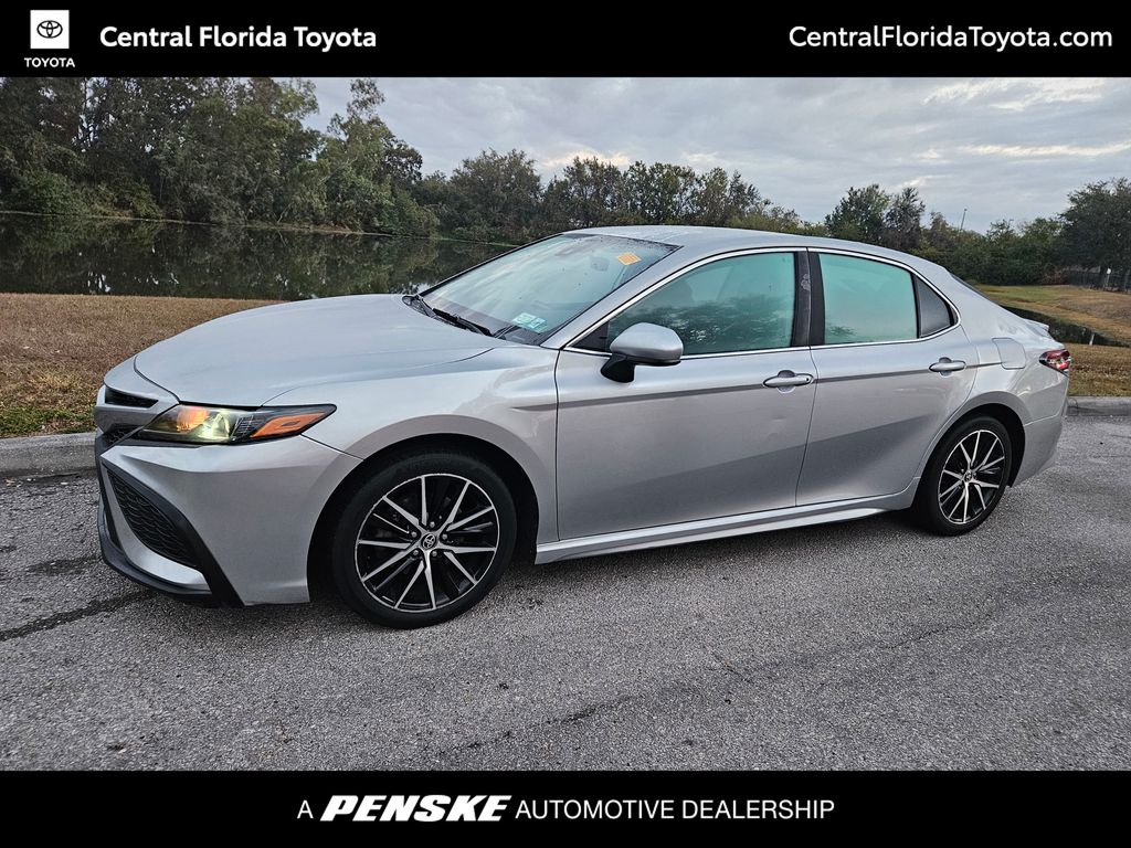 2021 Toyota Camry SE -
                Orlando, FL