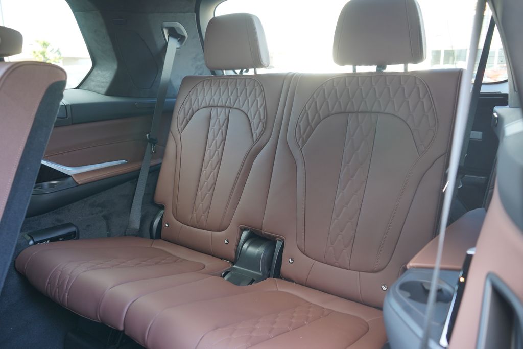 2025 BMW X7 M60i 20