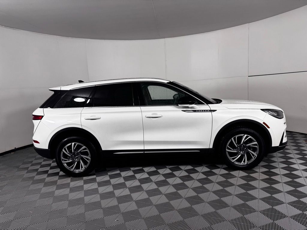 Certified Used 2024 White Lincoln Premiere image 11