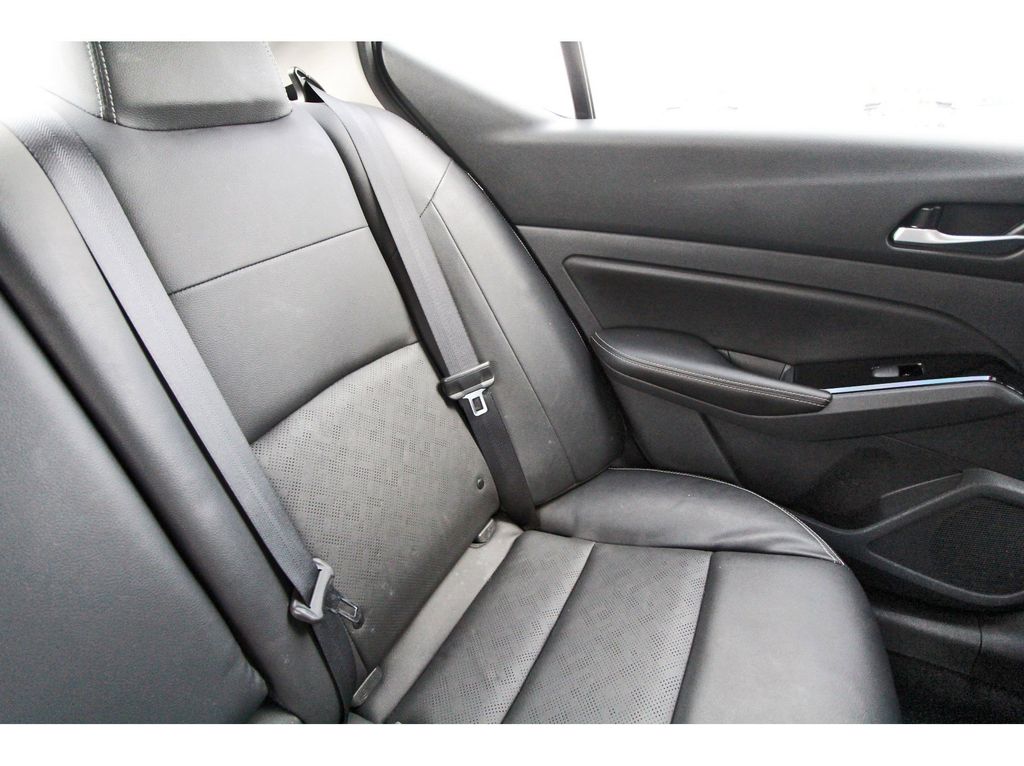 2023 Nissan Altima 2.5 SL - 11