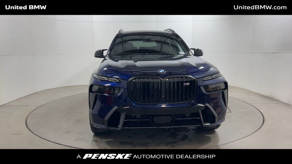 2026 BMW X7 M60i 3