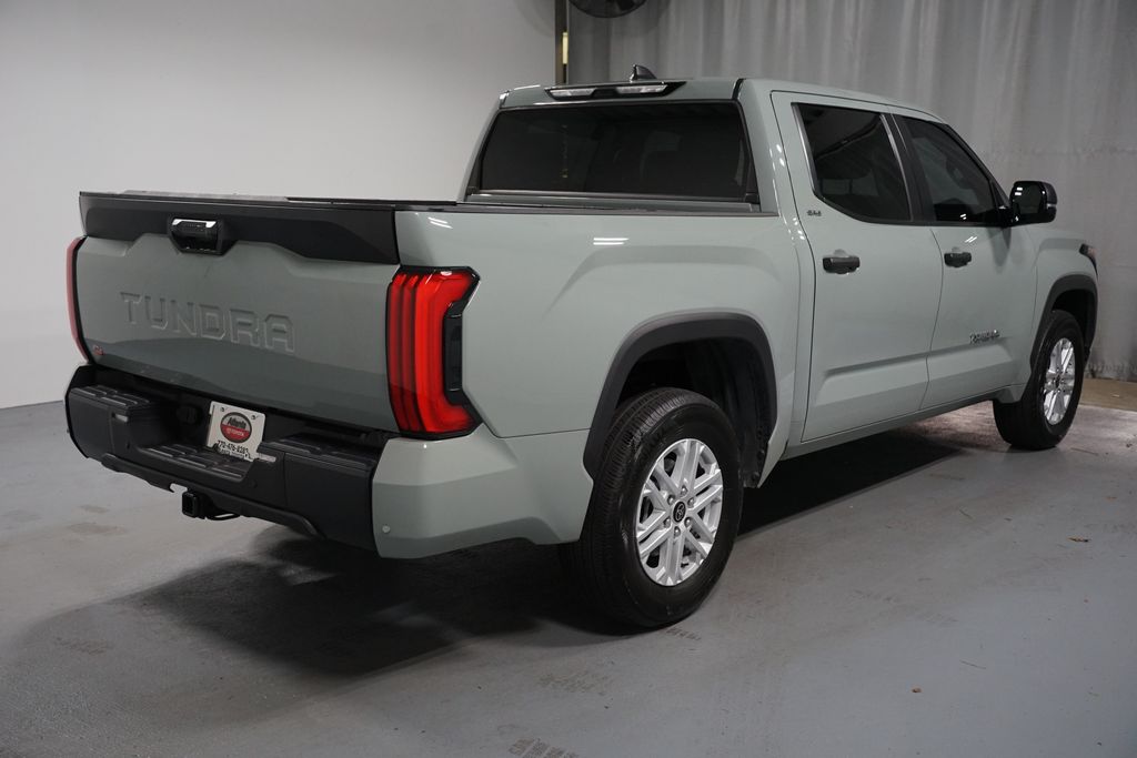 Thumbnail: 2024 Toyota Tundra - 8