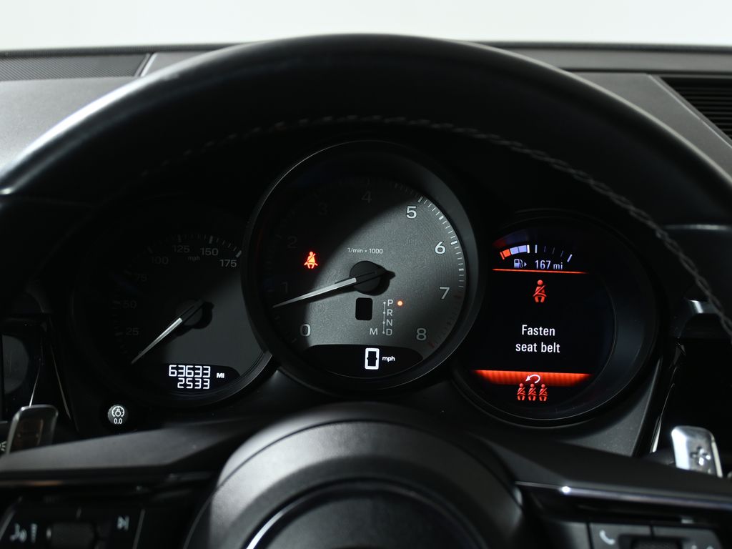 Thumbnail: 2022 Porsche Macan - 20