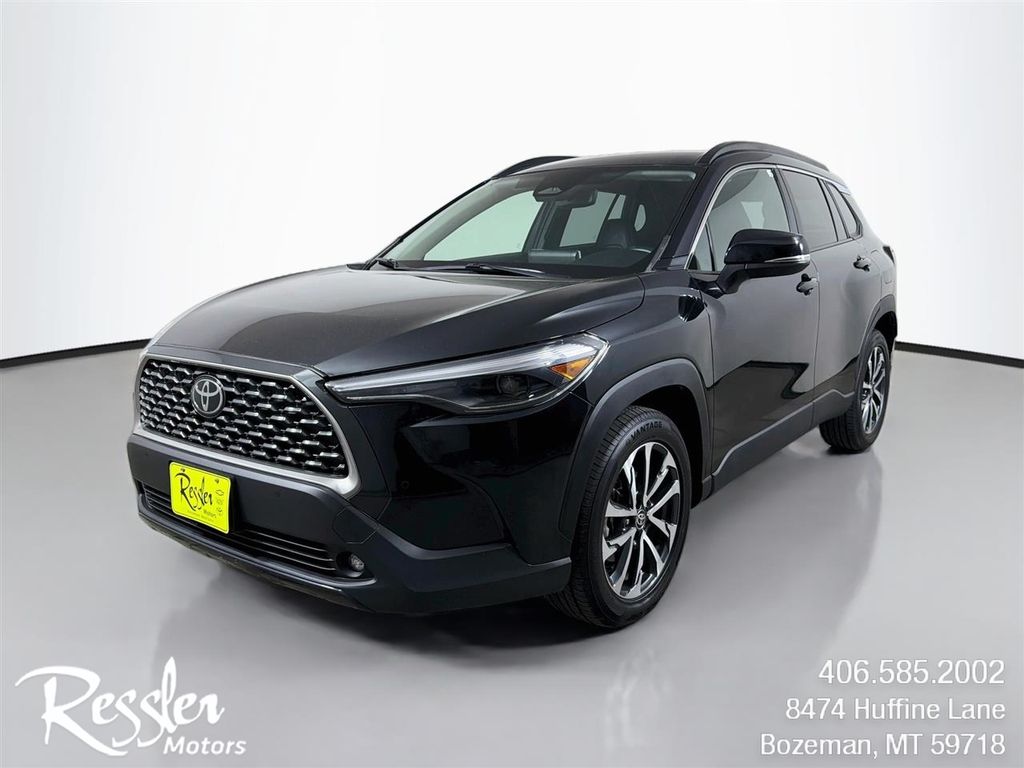  2025 Toyota Corolla Cross XLE AWD   
