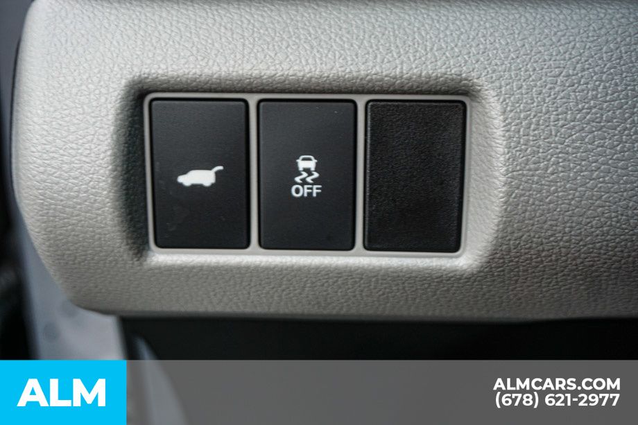Used 2025 Silver Honda EX-L image 50