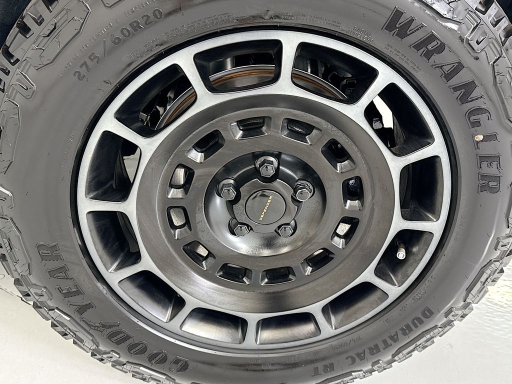 Thumbnail: 2026 Land Rover Defender - 30