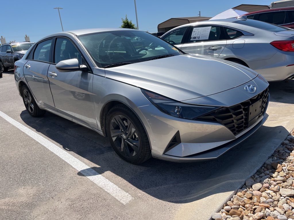 2021 Hyundai Elantra SEL 2